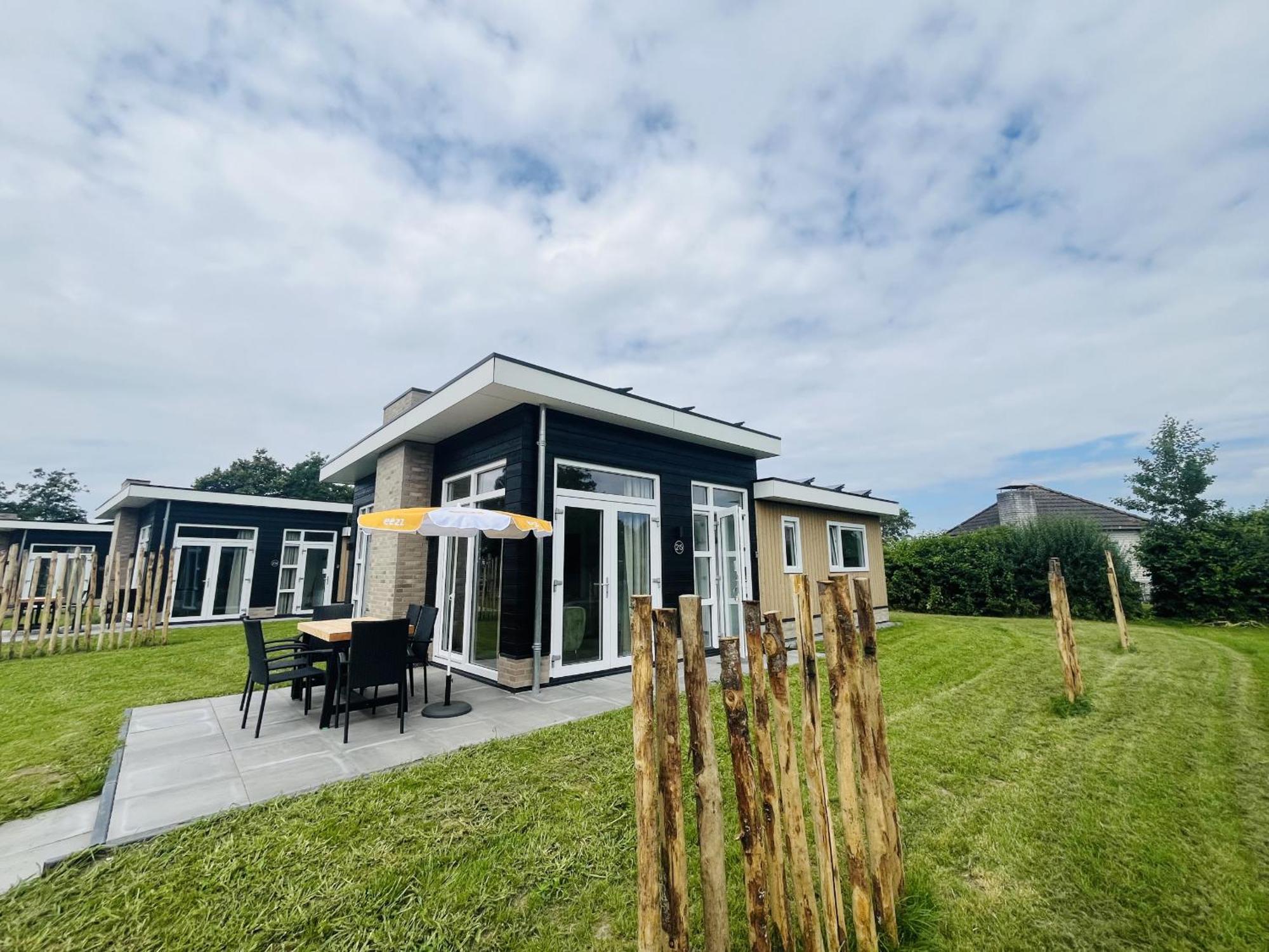 Bungalowpark De Horn - Floresta 215 Dirkshorn Esterno foto